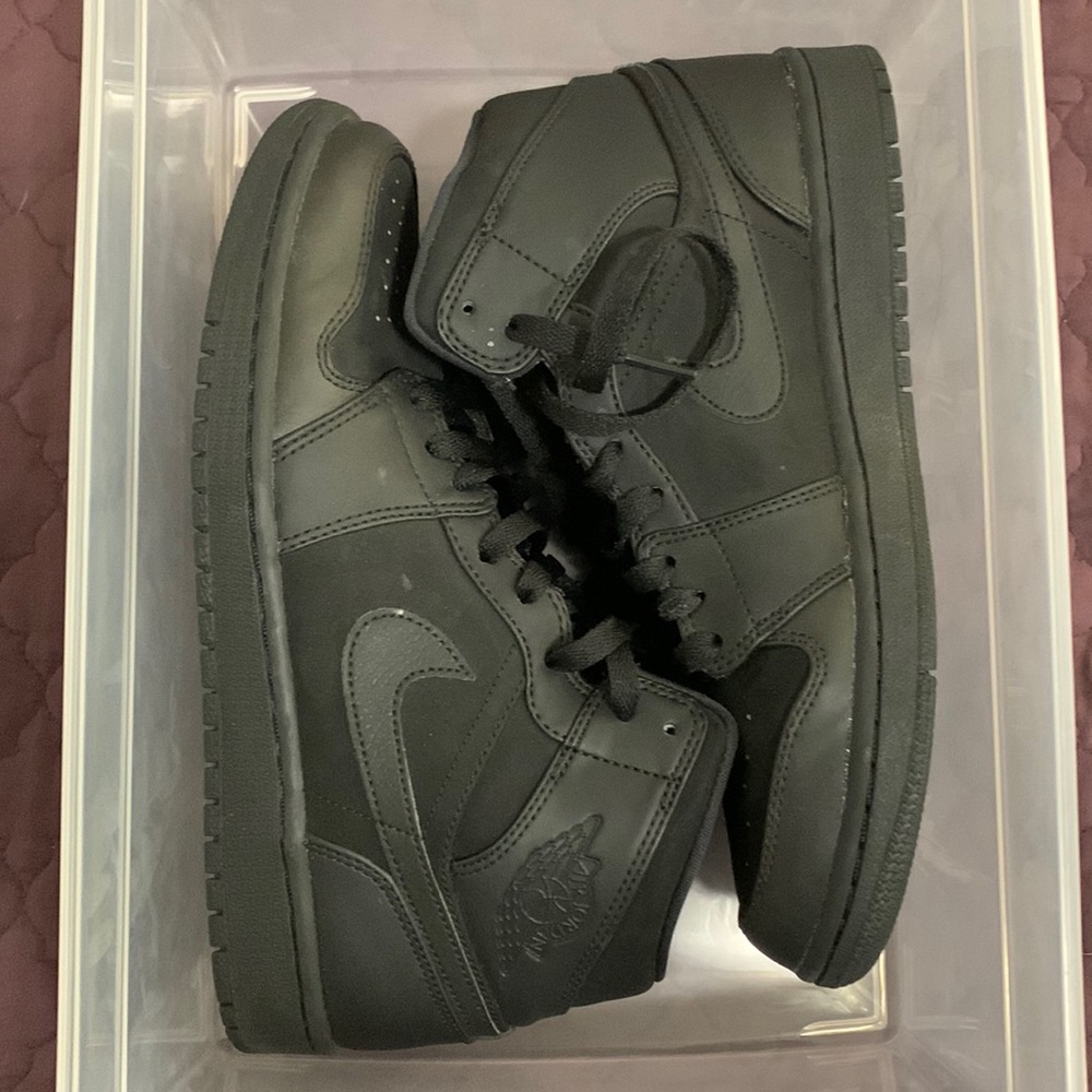 Jordan 1 Mid